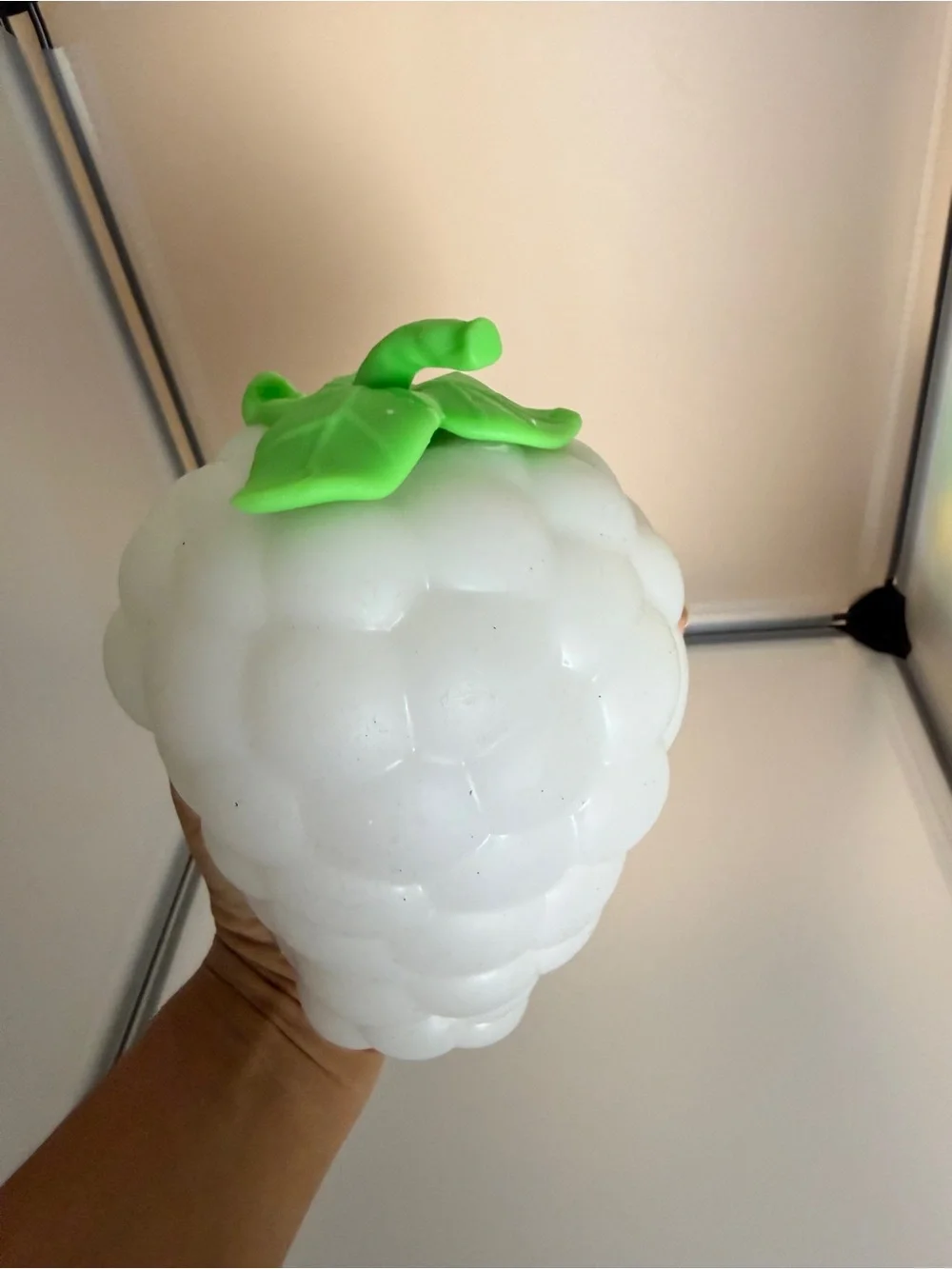 🍇Color-Changing UV Grape Squishy Scented Soft Mart